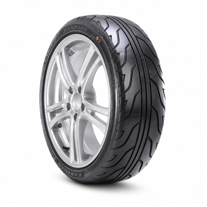 X-ARROW tyre, 3/4 view